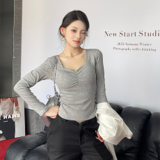 批发实力工厂法式V领褶皱<b class='q'>打底</b>衫女秋冬内搭长袖T恤带胸垫内衣修身上衣