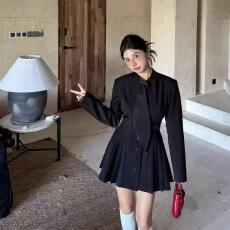批发实体档口2025秋季韩系千金风减龄别致海军领收腰排扣西装裙外套女