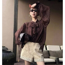 批发实体档口复古仿<b class='q'>真丝</b>定制印花压褶飘带<b class='q'>衬衫</b>女早秋绑带波点休闲<b class='q'>衬衣</b>