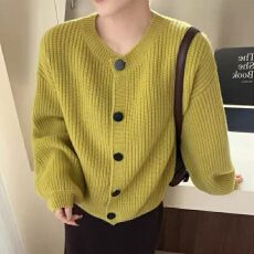 批发实体档口韩<b class='q'>范</b>简约纯色圆领长袖针织衫女秋冬宽松百搭软糯毛衣外套