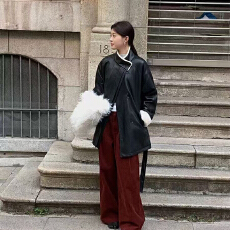 批发实体档口2025冬季新款宽松复古立领加绒保暖皮衣外套中长款时尚女