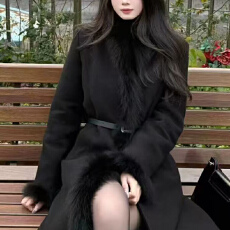 批发实体档口毛呢外套2025冬季新款法式高级感高端<b class='q'>韩版</b>加厚<b class='q'>风衣</b>潮ins