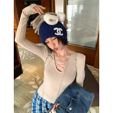 实体档口修身v领系带长袖t恤女秋季超火减龄辣妹显身材打底衫上衣