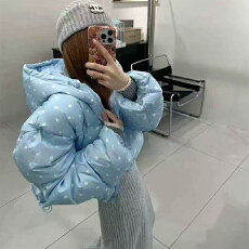 批发实体档口冬季新款波点连帽短款抽绳羽绒服宽松加厚面包服休闲外套