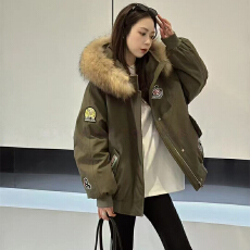 批发实体档口工装风大毛领羽绒服女短款2025冬新款百搭加厚派克服外套