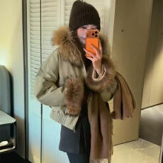 批发实体档口大毛领短款羽绒服女2025冬季新款时尚休闲派克服保暖外套