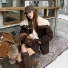 批发实体档口羊羔毛毛领羽绒服女短款2025新款冬加厚保暖巨好看派克服