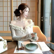 批发实体档口新款纯欲毛毛蕾丝边V领名媛风<b class='q'>T</b><b class='q'>恤</b>时髦性感修身长袖上衣女