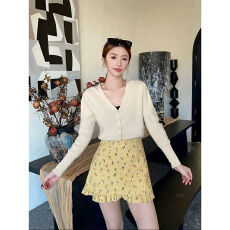 批发实体档口新款青<b class='q'>春</b>少女时尚碎花半身短裙直筒包臀A字裙减龄裙子女