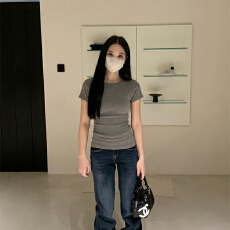 批发实体档口新款极简风纯色休闲圆领T恤正肩好看<b class='q'>百搭</b>时尚短袖上衣女