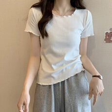 批发实体档口木耳边设计感圆领百搭短袖T恤女打底衫夏季新款休闲上衣