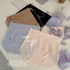 批发实力工厂特调粉底液轻压裤女无痕舒适抗菌底裆蜜桃臀女<b class='q'>三角</b><b class='q'>内裤</b>