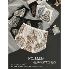 批发实力工厂野性性感豹纹印花<b class='q'>冰</b><b class='q'>丝</b>中腰女<b class='q'>内裤</b>透气抗菌内裆提臀三角裤