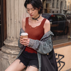 批发实力工厂秋<b class='q'>冬</b>韩版时尚方领蕾丝保暖背心女一体带胸垫显瘦打底美背