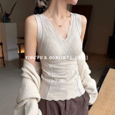 批发实力工厂法式蕾丝羽毛绒秋冬保暖背心女款带胸垫提拉美背打底上衣