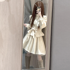 批发法式气质<b class='q'>白色</b>西装连衣裙子女秋冬2025新款小个子香风收腰短裙套装