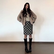 韩系穿搭针织格子连衣裙子女2025秋冬季高级感巨好看的两件套短裙