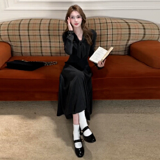 批发学院风灰色<b class='q'>长袖</b><b class='q'>连衣</b>裙子女2025新款加厚秋冬穿搭收腰显瘦打底<b class='q'>长裙</b>