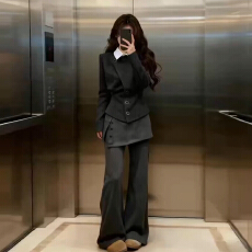 批发法式千金<b class='q'>气质</b>收腰外套<b class='q'>裤</b>子2025新款秋冬假两件设计感小香风套<b class='q'>装</b>女