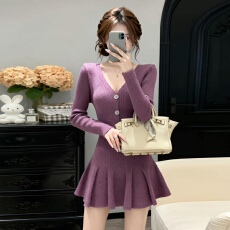 批发韩系气质灰色毛衣女秋冬2025新款收腰显瘦巨好看内搭打底针织上衣