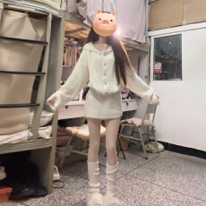 批发法式白色长袖针织<b class='q'>连衣裙</b>子女秋冬季2025新款巨好看圣诞一整套穿搭