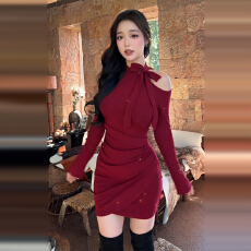 批发2025秋冬新年圣诞红色辣妹蝴蝶结<b class='q'>连衣裙</b>女收腰显瘦内搭包臀短裙子