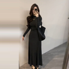 批发法式气质收腰长袖<b class='q'>连衣裙</b>女秋冬洋气褶皱设计感内搭修身包臀长裙子