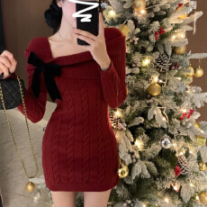 批发26<b class='q'>春</b>季过年战袍独特绝美红色连衣裙辣妹风性感修身包臀针织小裙子