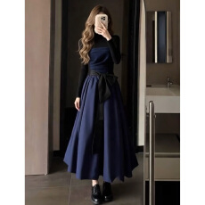 批发法式高级感蓝色连衣裙子女<b class='q'>秋</b>冬2026新款巨好看穿搭一整套长裙套装