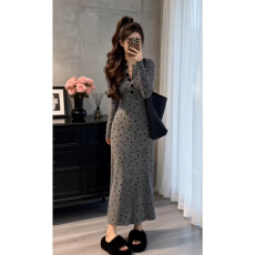 批发法式气质灰色长袖连衣裙子女早春季2026新款小个子设计感收腰长裙