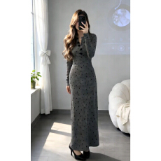 批发法式气质灰色长袖连衣裙子女早春季2026新款小个子设计感收腰长裙