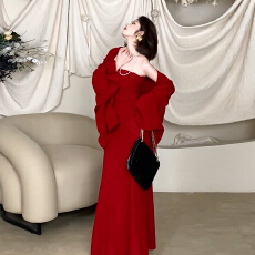 批发冬季贵气感千金气质女神范巨好看重要场合红色圣诞订婚<b class='q'>连衣裙</b>套装