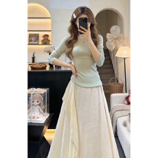 批发白色小个子香风<b class='q'>连衣裙</b>女2026春季新款一字肩修身针织衫上衣套装裙