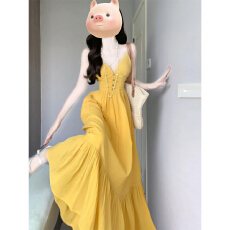 批发早春法式黄色V领吊带<b class='q'>连衣裙</b>女夏2026新款海边度假高级感收腰长裙