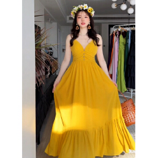 批发早春法式黄色V领吊带<b class='q'>连衣裙</b>女夏2026新款海边度假高级感收腰长裙