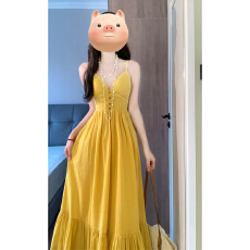 批发早春法式黄色V领吊带<b class='q'>连衣裙</b>女夏2026新款海边度假高级感收腰长裙