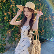 批发早春季白色波点吊带<b class='q'>连衣裙</b>子女夏2026新款高级感巨好看小个子短裙