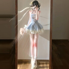 批发早春季法式挂脖吊带连衣裙子女夏2026新款巨好看气质格纹蓬蓬<b class='q'>短裙</b>