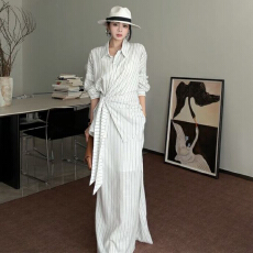 批发2026新款高级感白色<b class='q'>条纹</b>衬衫连衣裙子早春季法式气质收腰<b class='q'>套装</b>长裙