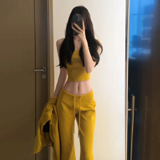 批发美式辣妹风黄色卫衣抹胸上衣早春套装2026<b class='q'>新款</b>一整套ootd穿搭套装