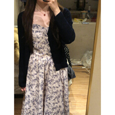 批发法式复古气质碎花吊带连衣裙女2026春季<b class='q'>新款</b>小个子收腰显瘦中长裙