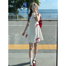 批发2026<b class='q'>新款</b>法式初恋白色无袖挂脖连衣裙子女夏季海边度假蝴蝶结短裙