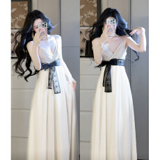 批发纯欲性感吊带连衣裙子女夏季2026<b class='q'>新款</b>法式气质高级感绝美生日长裙