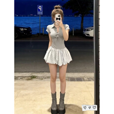 批发法式甜辣风POLO领波点连衣裙子夏2026新款灰色绝美减龄收腰蓬蓬裙