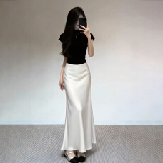 批发韩系巨好看穿搭一整套2026新款黑色t恤女夏季包臀半身裙两件套装