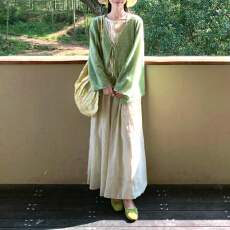 批发韩系慵懒风绿色软糯<b class='q'>针织</b>开衫女2026春季新款宽松显瘦薄款外套上衣