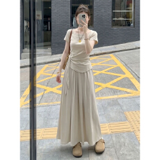 批发巨好看法式套装<b class='q'>连衣裙</b>子<b class='q'>女</b>夏季2026新款小个子超火一整套韩系穿搭