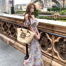 批发2026新款度假风<b class='q'>荷叶边</b>一字肩吊带连衣裙子女夏季法式收腰碎花长裙