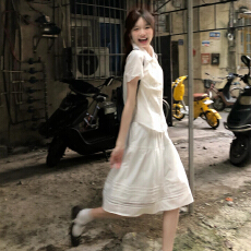 批发白色衬衫上衣半身裙<b class='q'>套装</b>女夏季2026新款巨好看法式独特漂亮连衣裙