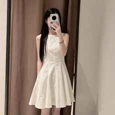 批发法式温柔风<b class='q'>白色</b>无袖连衣裙子女夏季2026新款高知得体气质收腰<b class='q'>长裙</b>